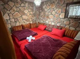 Το Πέτρινο της Γιαγιάς