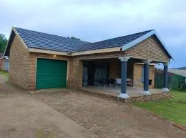 Ikhutseng Guesthouse