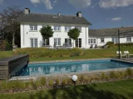 Theux Villa with Sauna