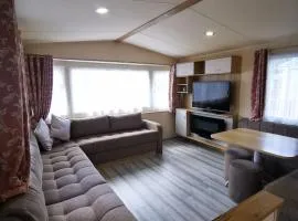 Willows Lodge with self contained garden