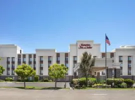 Hampton Inn & Suites Fresno