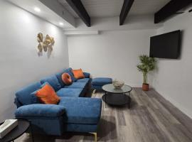Maison Lavoie Modern 3 BR Townhouse, hotel i Montreal
