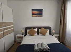 Studio Nice in Old Town Tonitza