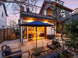 Skylight Social House with Fire Pit near Rainey St