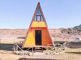 Cozy Lakefront Cabin - Myselim