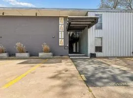 Dallas Cozy Hideway
