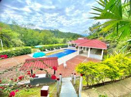 Centro Turístico y Eventos Tres Potrillos, hotel v mestu Villeta