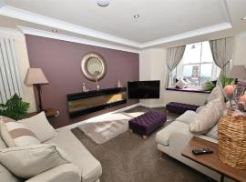 Church View Richmond - spacious, 2 bed ensuite luxury apartment in town centre, hotel a Richmond