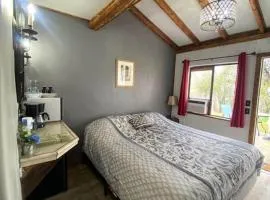 White Oak Suite