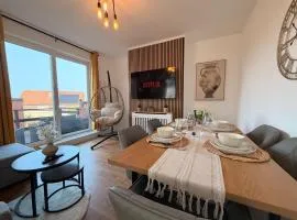 Golden Luxury Retreat 2 Bath Parking 16PPL