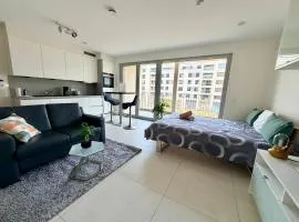 Urban Nest Studio - Cloche d'Or