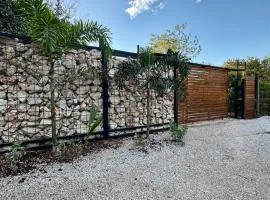 LunaMar Avellanas Studios