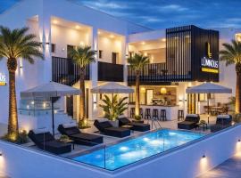 Luminous luxury living, hotel a Kallithea