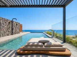 Lapis Nera Villas - Beachfront & "Free" Heated Pools