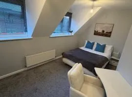 Private Room in Family Home