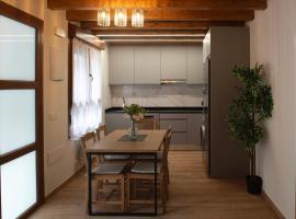 Apartamentos Miguel 2, hotel di Onís