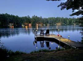 UPTA CAMP LIMIT 8 cabin, Hotel in West Baldwin