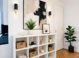 Modern Apartment Close to Subway & Vineyards