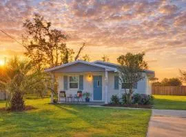 Aquamarine Dream Deluxe, Sleeps 6, Free Parking!