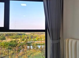 Nhơn Trạch에 위치한 호텔 SwanBay Apartment Rice House - Park View Quiet and Green
