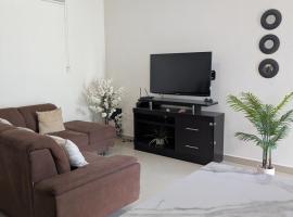 Casa Selva pet friendly TULUM Macario Gómez, hotel en Macario Gomez