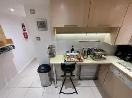 Earle House Serviced Apartments