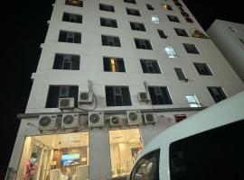 Pyramids Hotel, hotel v destinaci Ma‘ābīlah