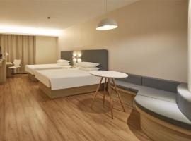 Hanting Hotel Shangqiu Shenhuo Avenue, hotel v destinaci Shangqiu