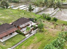Puri Acyuta – hotel w mieście Mantaak