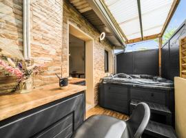 La Fabrik' - Studio avec jacuzzi privé à La Réunion, Hotel in Le Tampon
