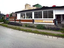 Hotel O near Monument Historique Berastagi formerly Serdika Paviliun