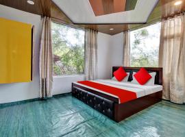 Hotel O Tree Boneae Resort, hotel u gradu 'Mujhpathar'