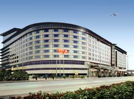 Regal Airport Hotel: Hong Kong, Hong Kong Uluslararası Havaalanı - HKG yakınında bir otel