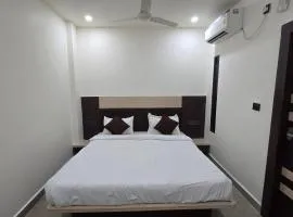 SHRI DIVYAM Hotel & Restaurant