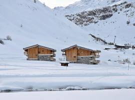 Appartement 4 etoiles Tignes vue lac et montagne, 8 pers Chalet Gypaetus, hotel em Tignes