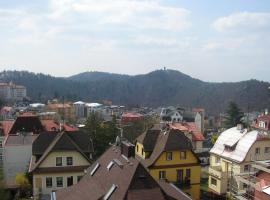 Apartments Nicol, hotell nära Goethe's Lookout Tower, Karlovy Vary