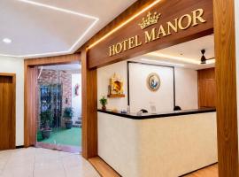 Hotel Royal Manor, hotel di Rajkot