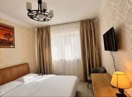 Khongor Guest house & Tours