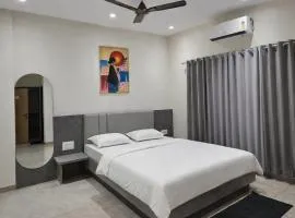 Hotel Abhishek Pride Shani Shinganapur