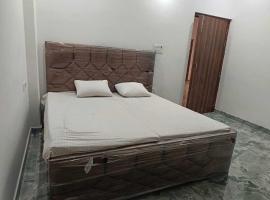 POP 84355B New Highway Hotel, hotell i Hardoī