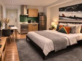 Metro Luxe Suite