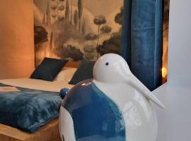 La Maison des Vignes - Convivialité détente et art de vivre au cœur du Beaujolais, Hotel in Charentay