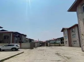 OYO 81382 Penthouse Villa