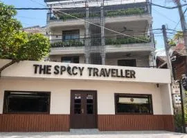 The Spicy Traveller Hotel, Hostel & Guesthouse