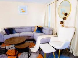 House - Sleeps 7 - Parking - 10Min Drive to Centre