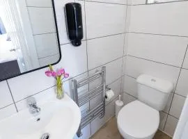 46DW-04 Dreams Unlimited Contractor Home in Ashford