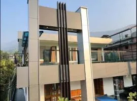 Private Pool Home for Couples and Family