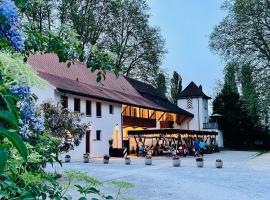 Hôtel Domaine de la Sauge, hotel v destinaci Cudrefin