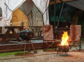 gapyeong sanchaek Glamping Pension, hotel a Gapyeong