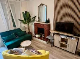 Maison de la Gour MELLE